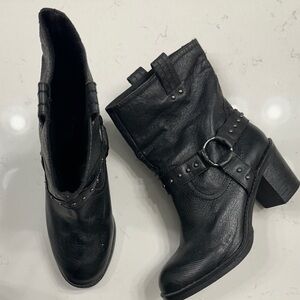 Nine West Black Leather Heeled Boots